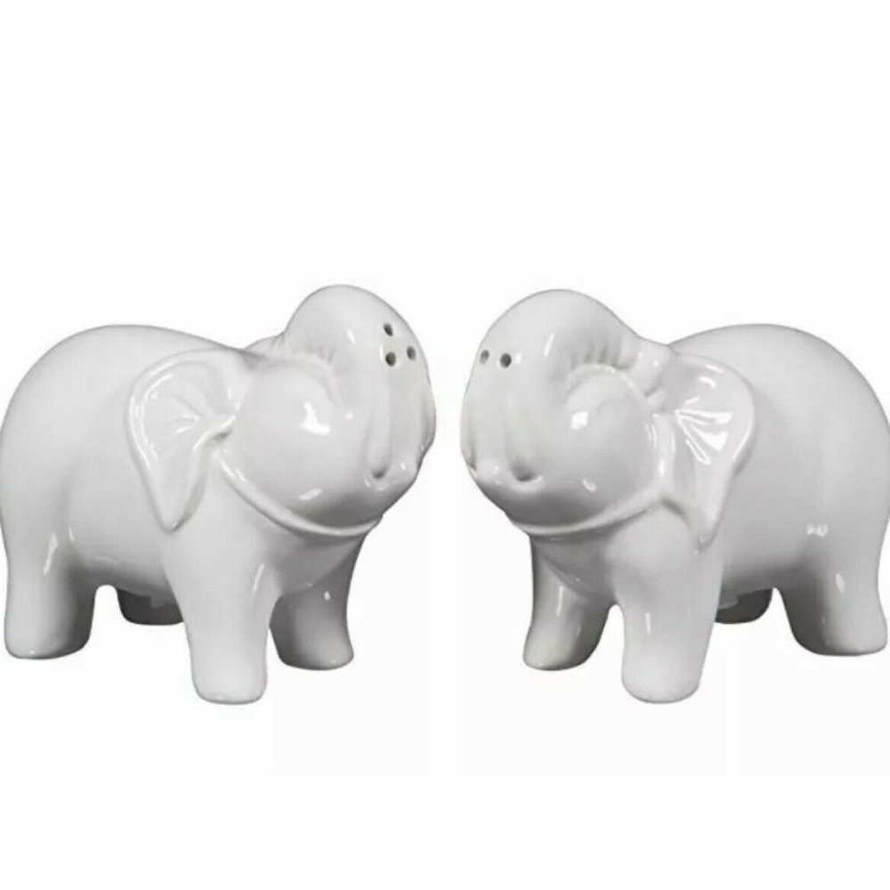 Home Essentials Salt Pepper Shakers Elephants